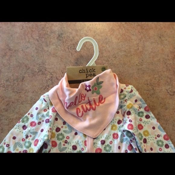 baby girl sleeper & bandana bib set - Picture 3 of 7